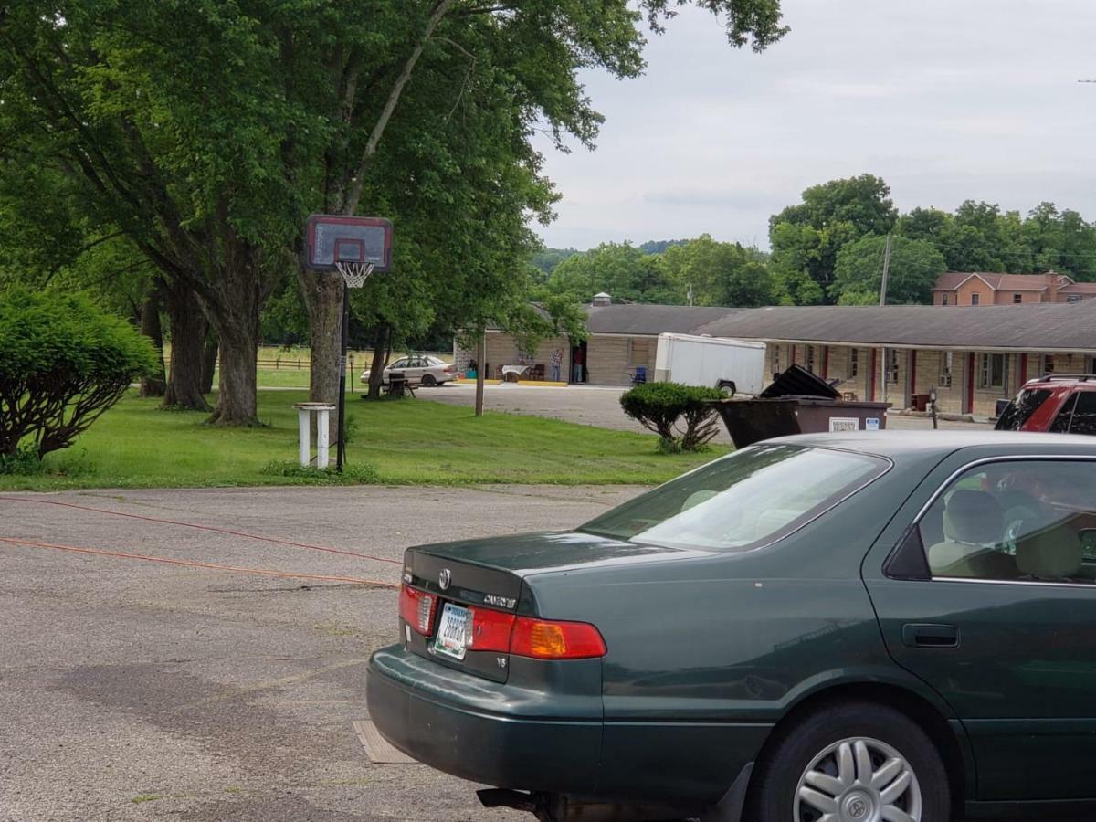 Mound Haven Motel Brookville Exterior foto