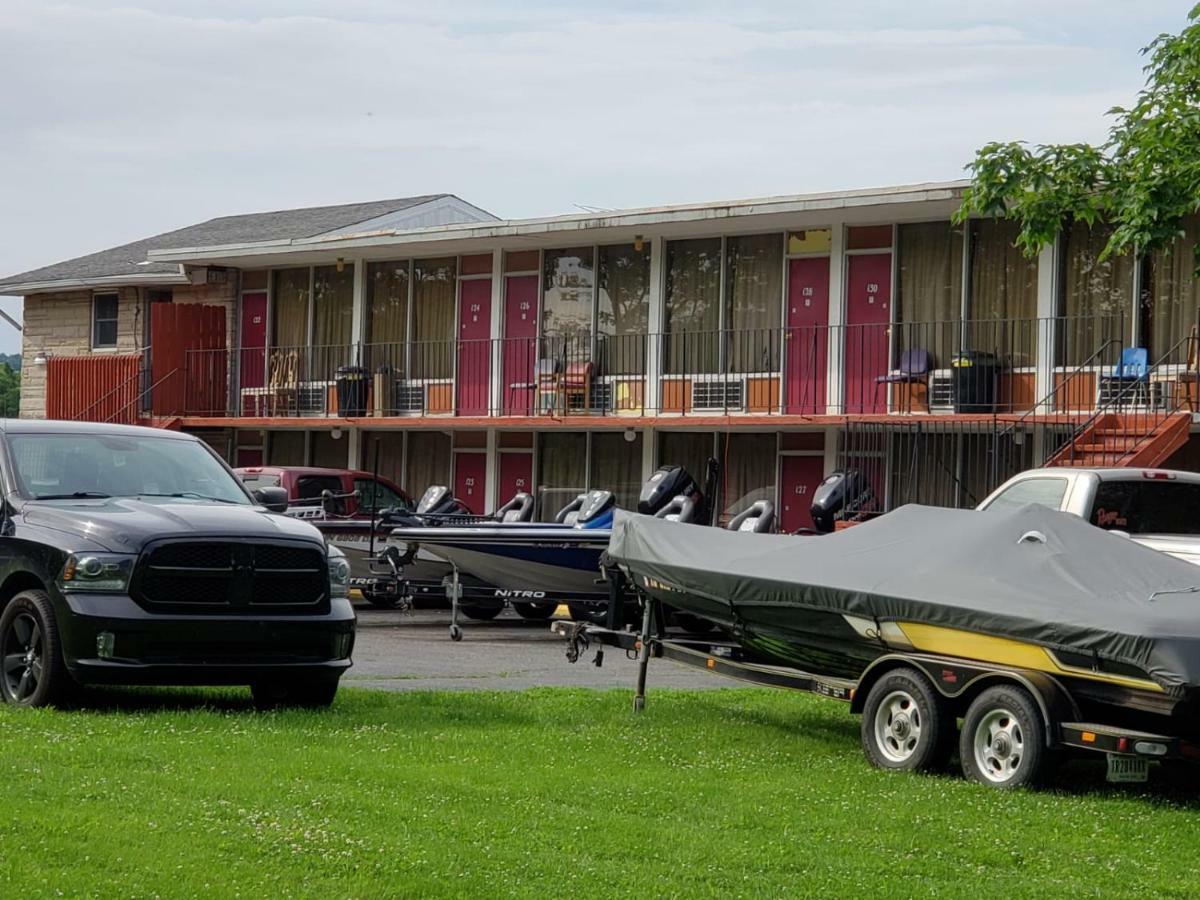 Mound Haven Motel Brookville Exterior foto